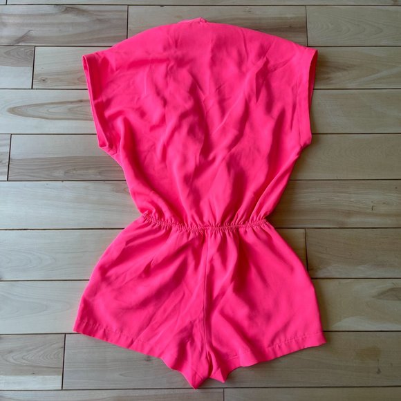 Sis Sis women's Barbie style hot pink shorts romper with pockets size S - Picture 4 of 7